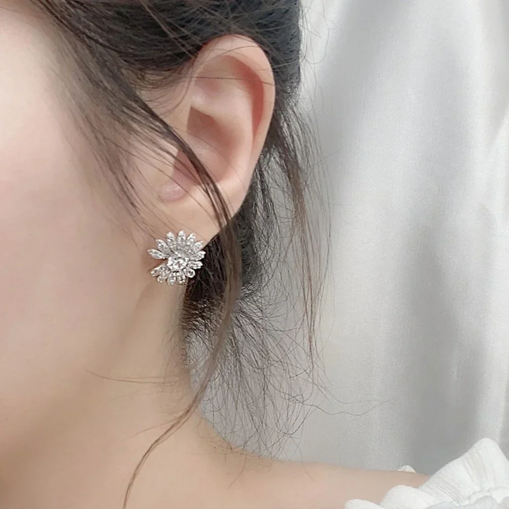 Certified 1ct. t.w. Moissanite Diamond Daisy Flower Stud Earrings NEW - Picture 3 of 10